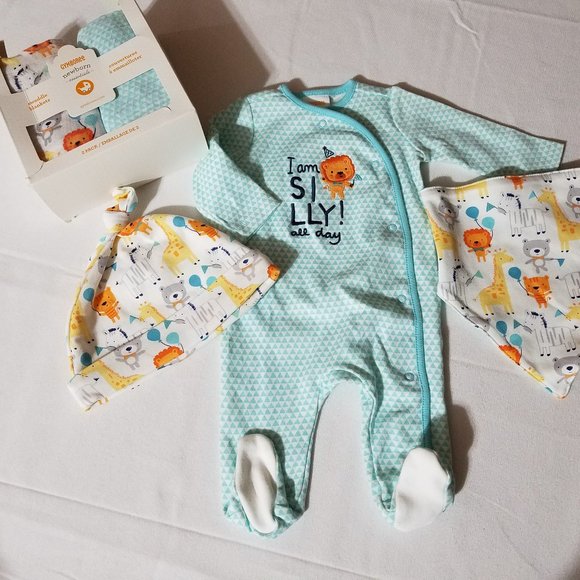 Gymboree Party Animals NWT NB footed sleeper, bib & 2 swaddle blankets torn box. - Picture 2 of 6